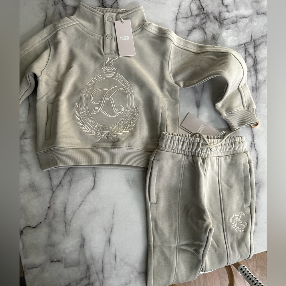 Kith Kids Cream Sweatpants & Joggers Set